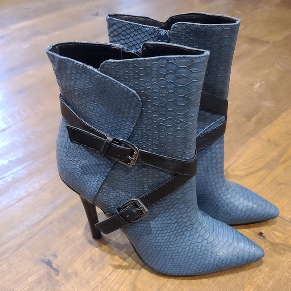 NEW - Size 10 Snake print Blue Boot - Picture 5 of 7